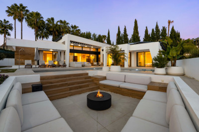 6 Bedroom Detached Villa in Nueva Andalucía