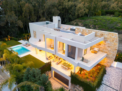 5 Bedroom Detached Villa in Nueva Andalucía